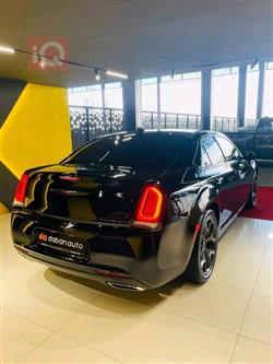 کرایسلەر 300